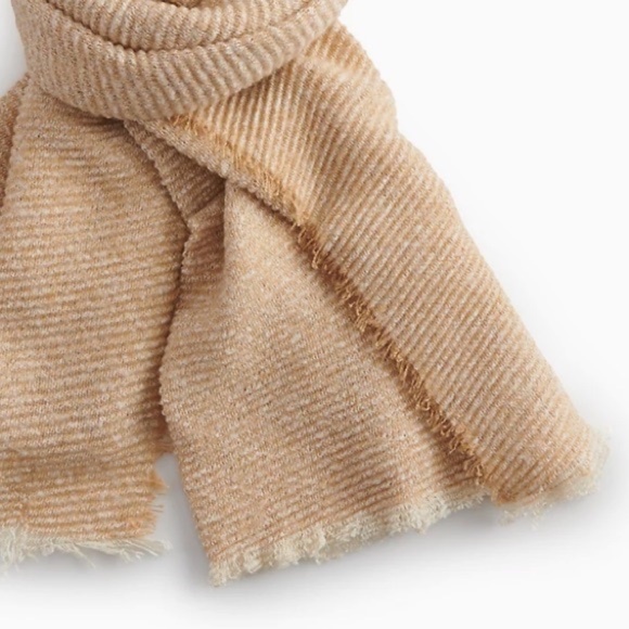 LC LAUREN CONRAD Scarf Wrap Shawl Blanket Bohemian Fringe Camel Tan - Picture 3 of 3